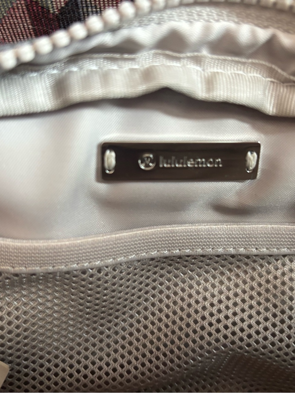 lululemon athletica Painted Speckled belt bag.  EUC. Free with lulu purchase